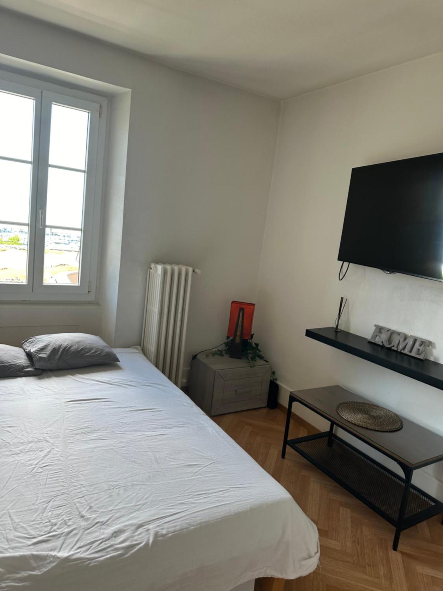 Appt Port Lac 로잔 외부 사진